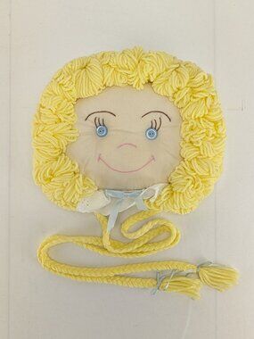 Vintage Handmade Cloth Yarn Bow & Barrette Holder Blonde Blue Eyes Hanging
